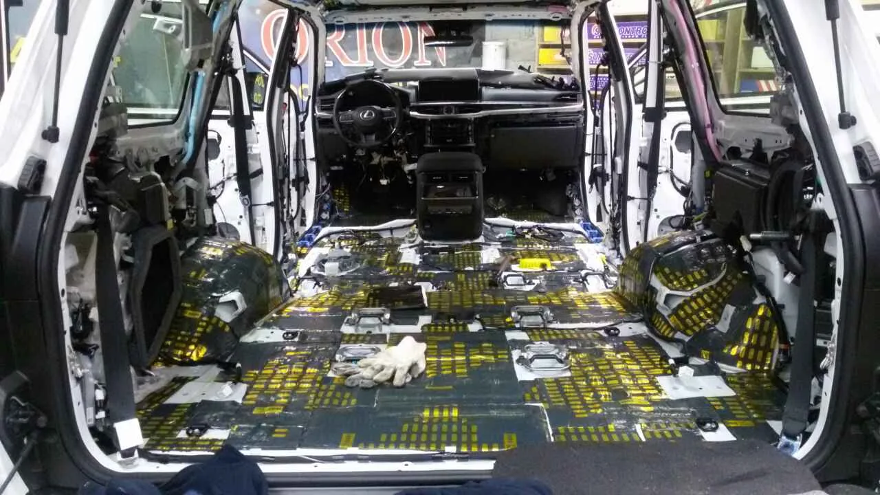 Шумоизоляция Lexus LX570 - фото 15
