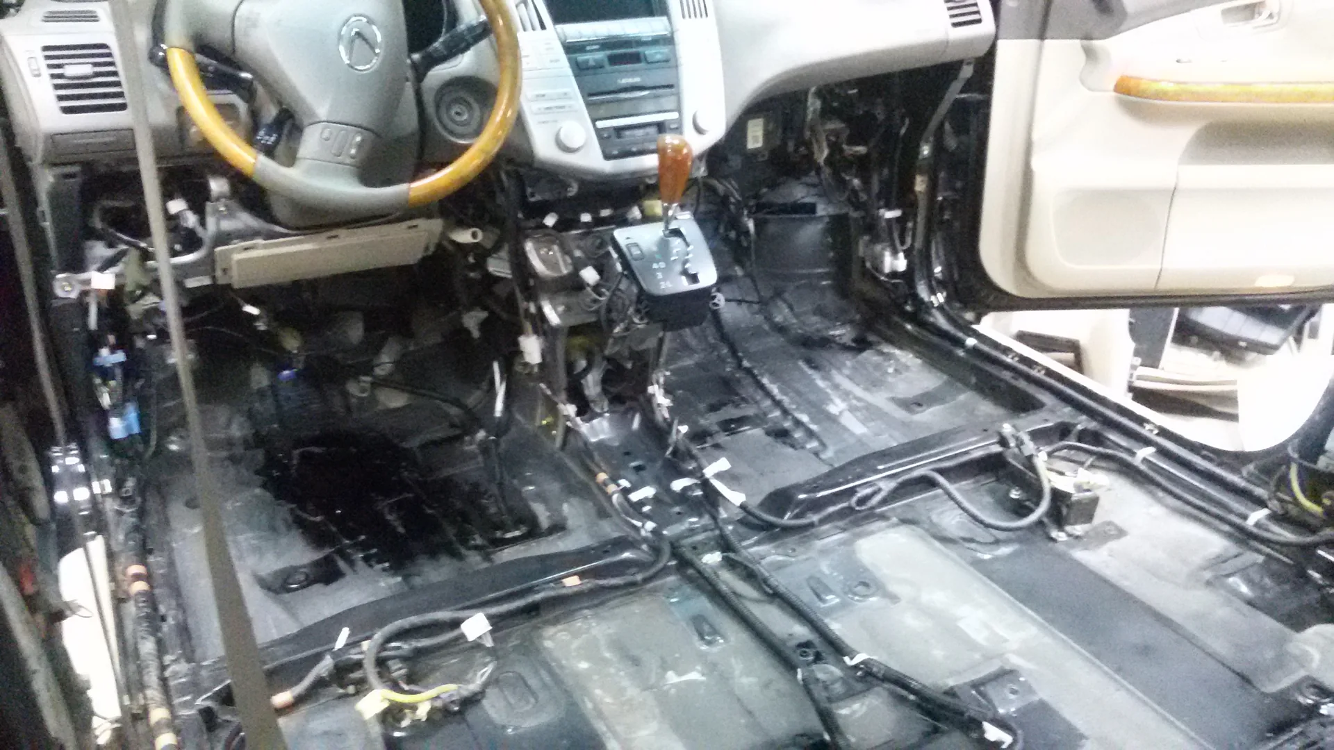 Шумоизоляция Lexus RX330 - фото 8